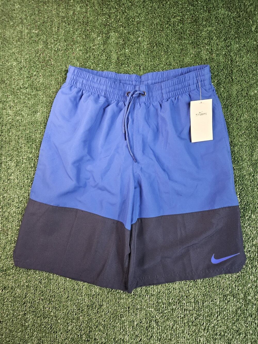 New Nike Men’s Split Color Block Swim Trunks. NESSB450 Sz Small